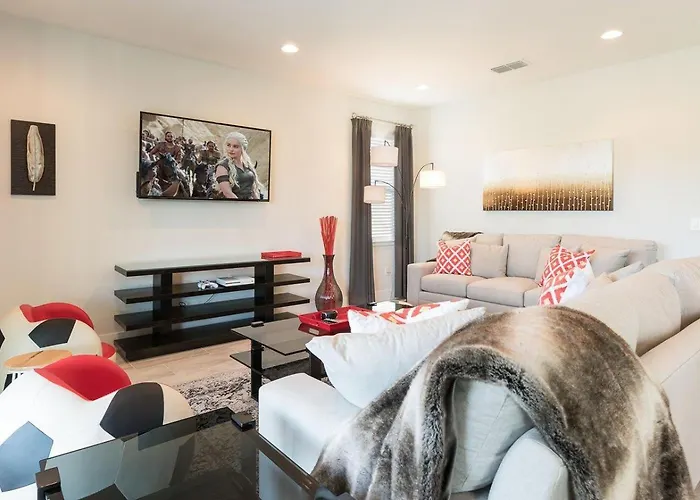 Modern 5 Bdrm Home With Themed Games Room At Encore