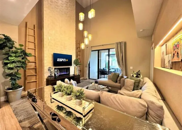 Sophisticated 4 En Suites W Private Hot Tub & Bb