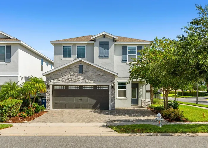 5 Bedrooms- 4,5 Bathrooms- Reunion 7641 Fd