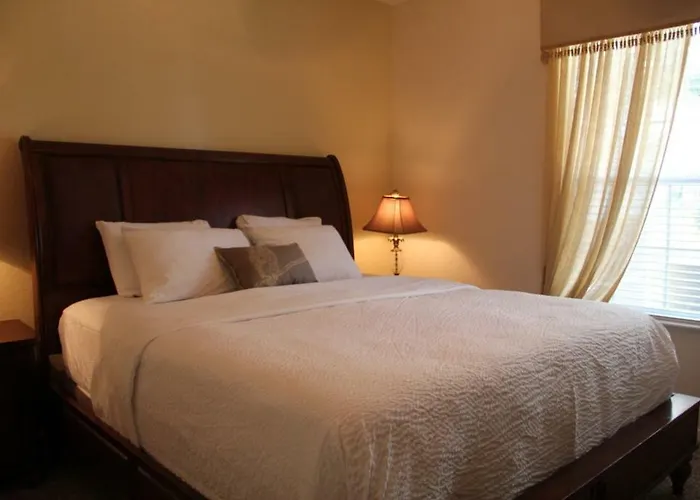 Shoreway Condo #231520