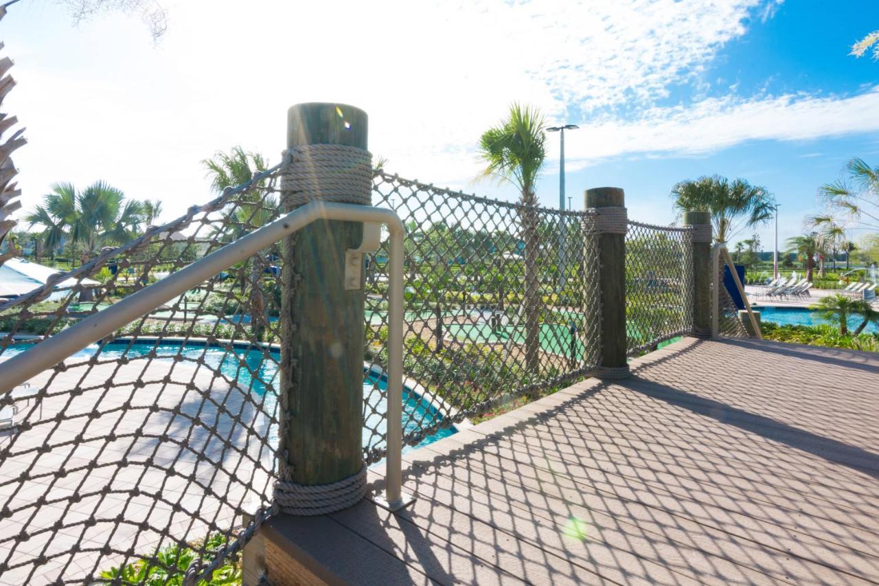 Adorable 4 Bedrooms With Pool At Storey