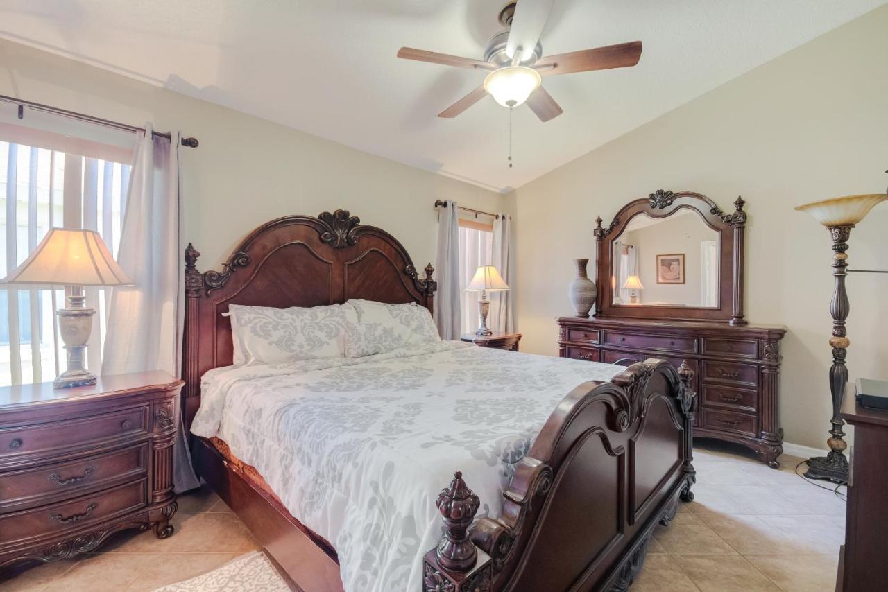 Two Master Bedrooms Pool Private Yard * Orlando