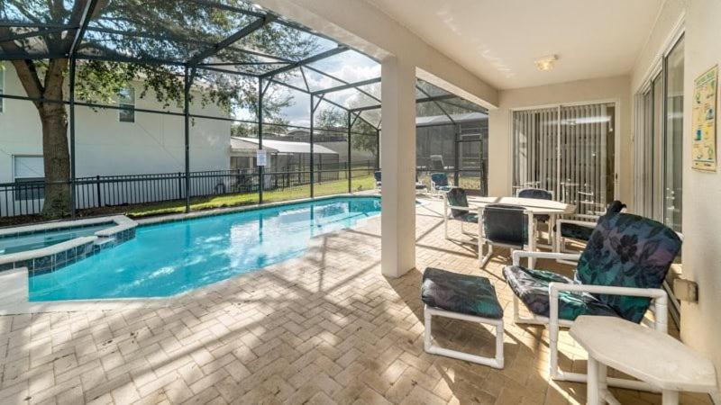 Stunning 5 Bedroom 5 Bath Pool In Windsor Hills Holiday home Orlando