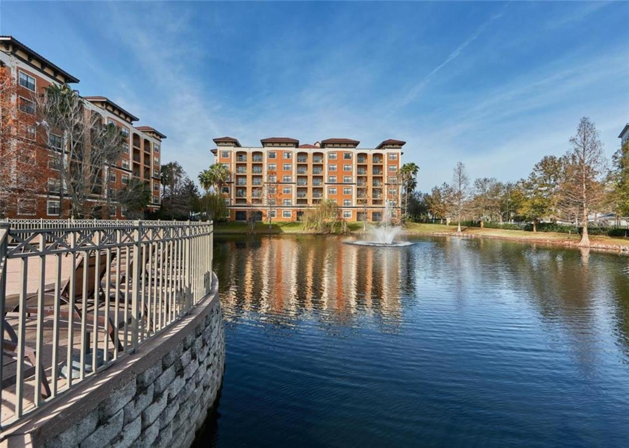 Designer 3br/2ba Corner - & Universal *