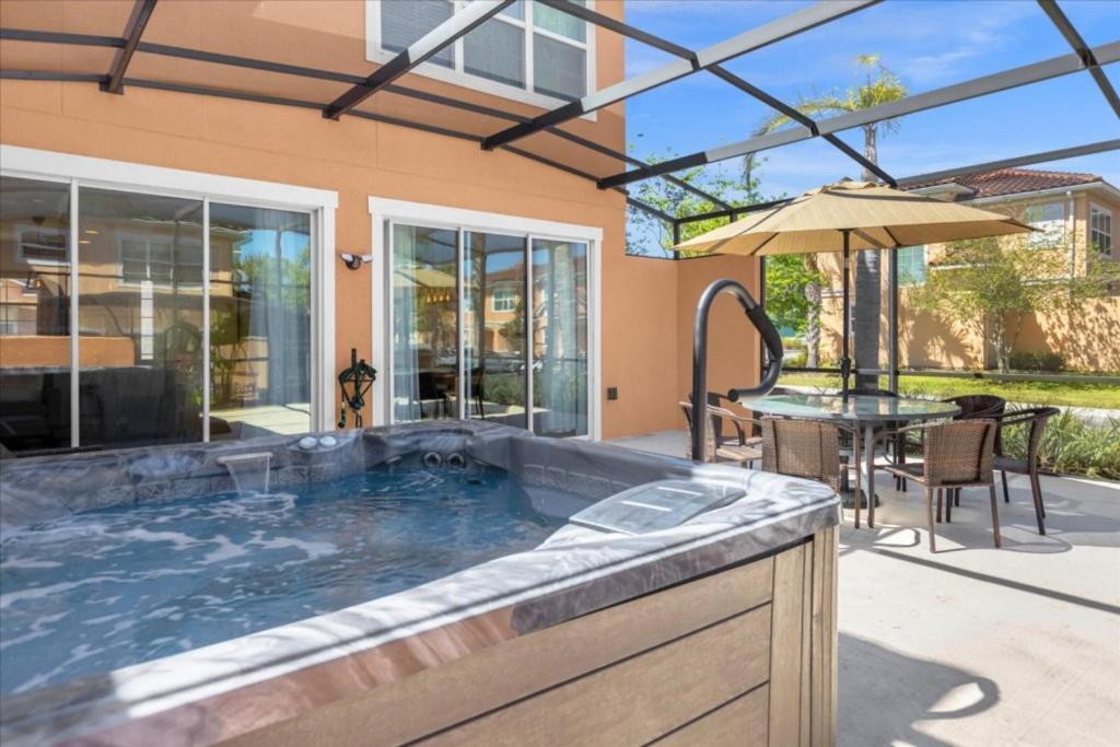 3 Bedroom- 3 Bathroom Regal Oaks 2671rl *