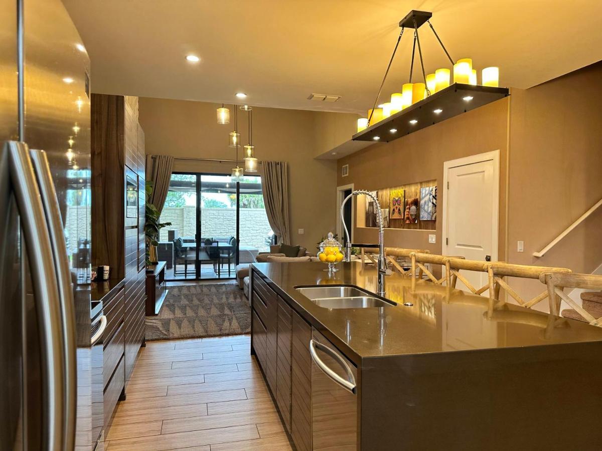 Sophisticated 4 En W Private Hot Tub & Bb Orlando