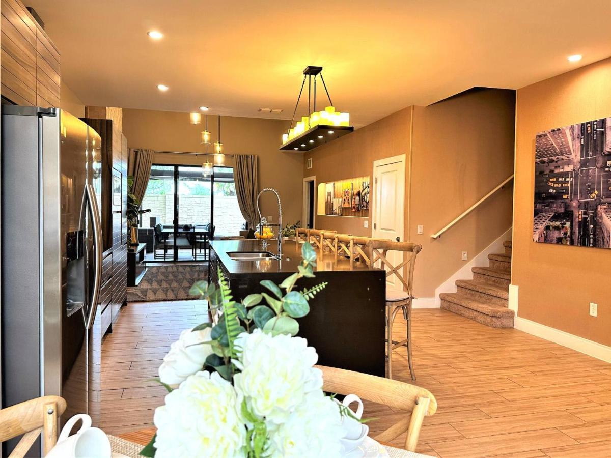 Holiday home Sophisticated 4 En W Private Hot Tub & Bb Orlando