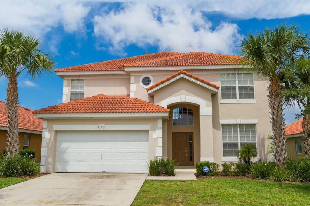 Family Home, Pool, Spa, Great View, Gated -321