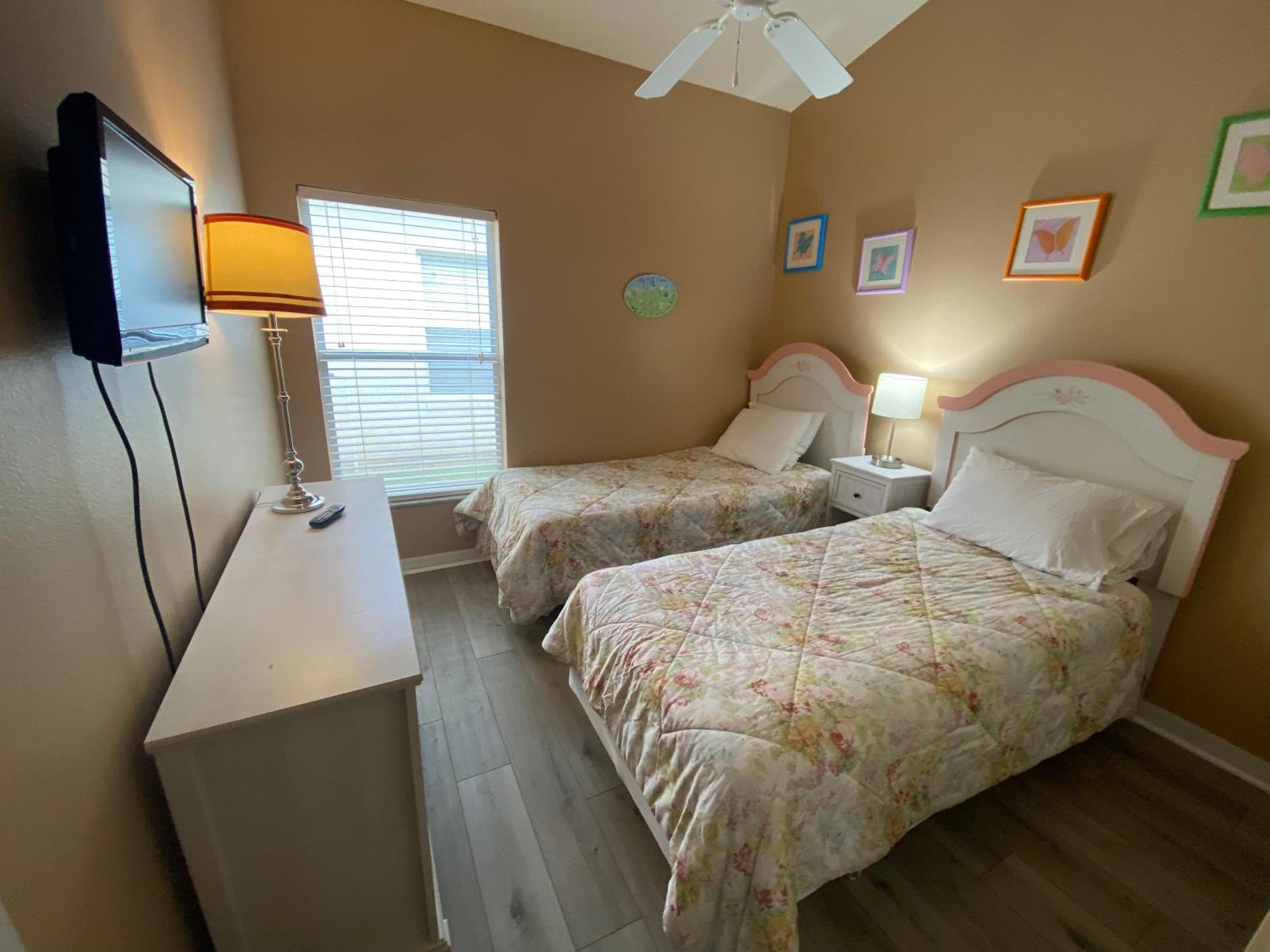 Villa Glen Brook 4bedrooms/3baths W Private Pool And