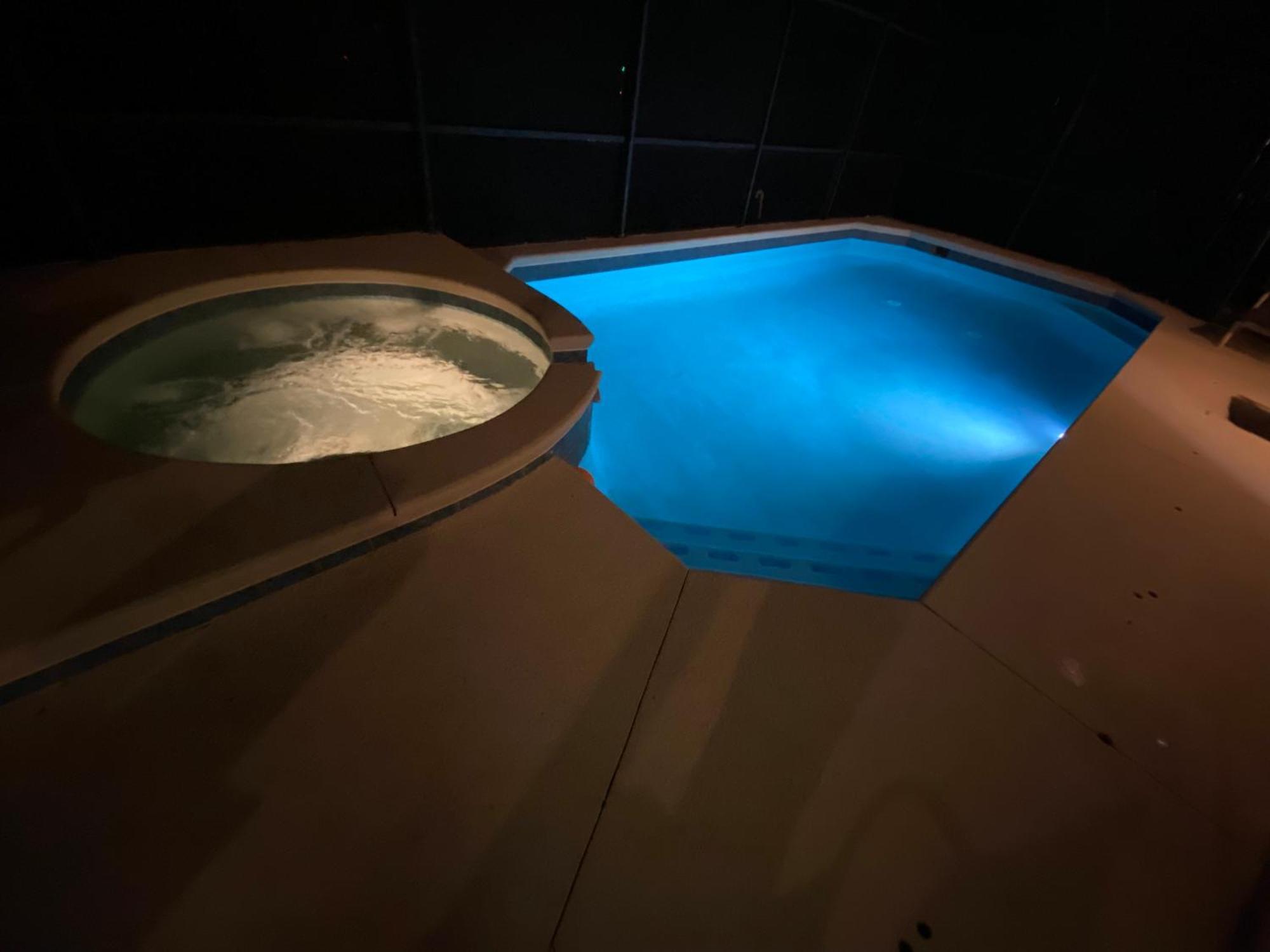 Glen Brook 4bedrooms/3baths W Private Pool And *