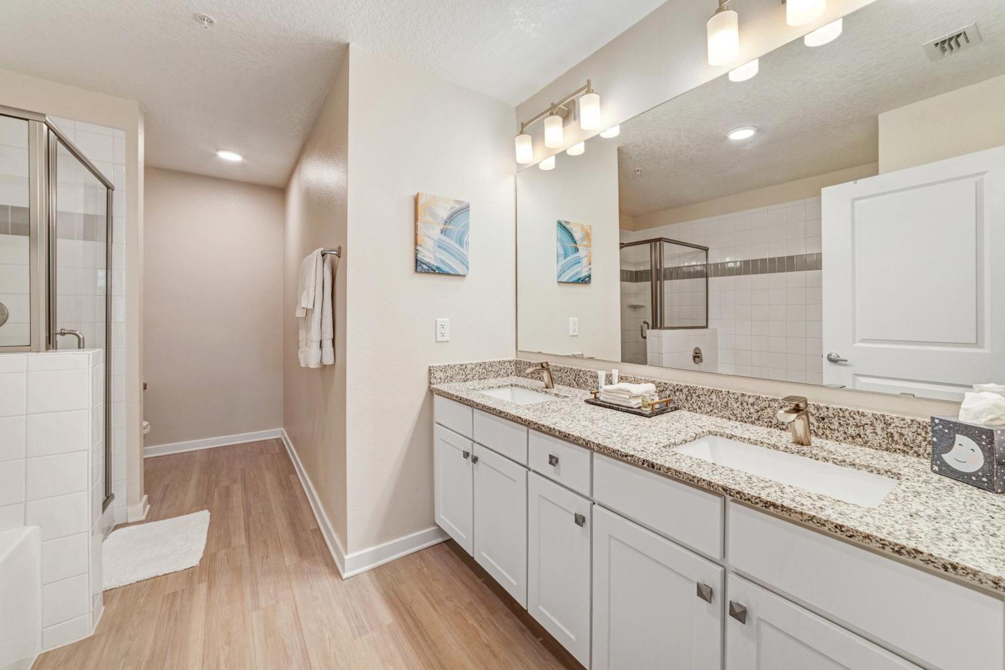 Apartment Modern 2br Near Icon Park, Convention Center And New Epic Universe