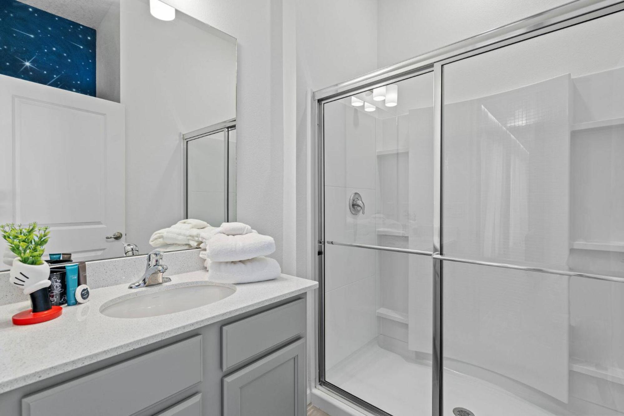 Luxury Living: 6br Near Seaworld Icon Park Holiday home Orlando