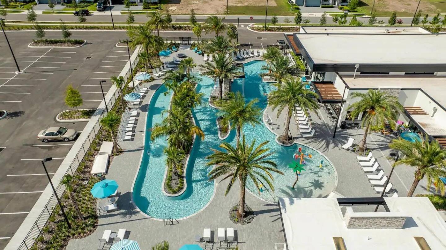 Luxury Living: 6br Near Seaworld Icon Park Orlando