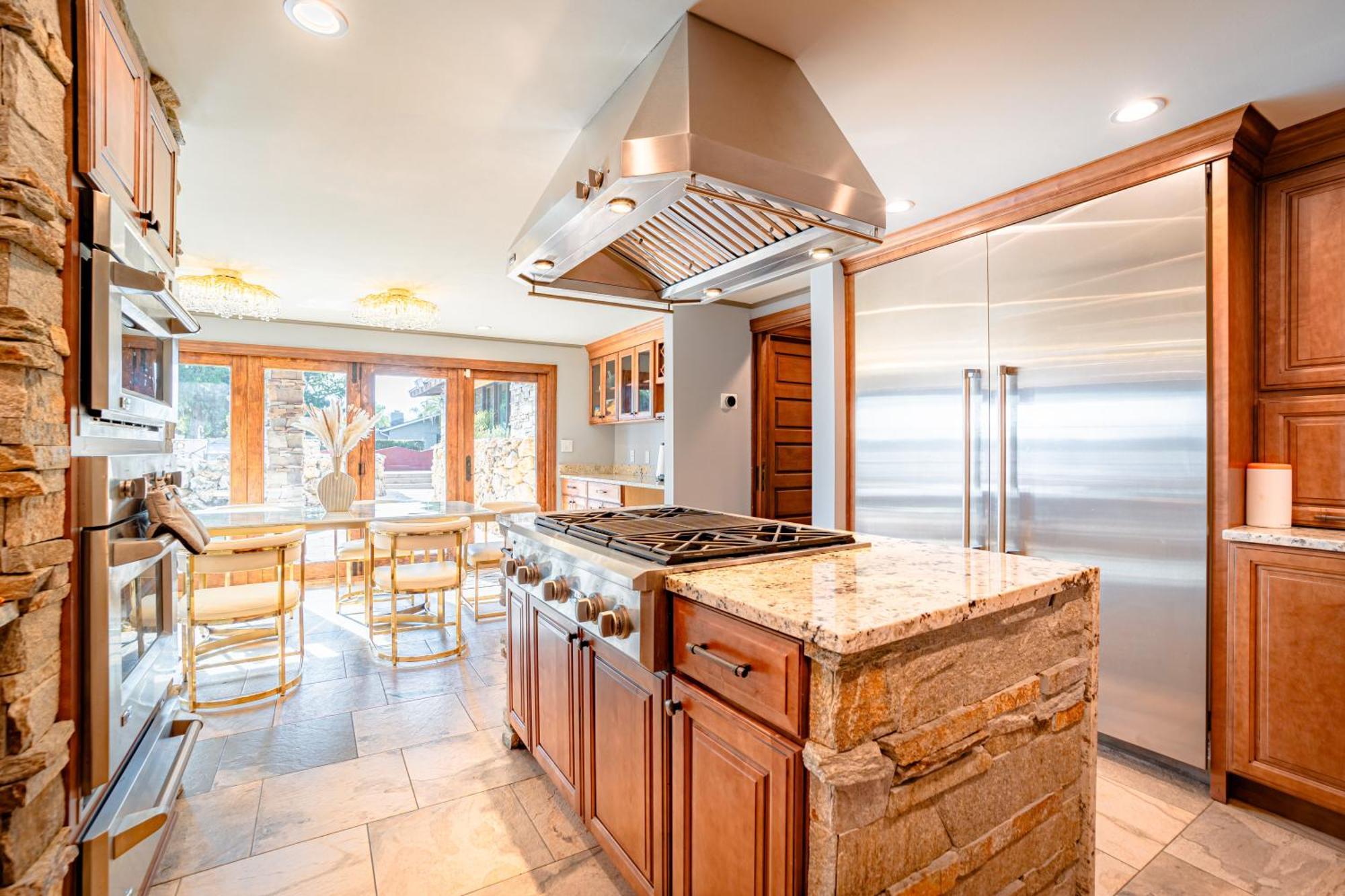Villa Luxury Lakefront 100,000 Gal Pool - Orlando