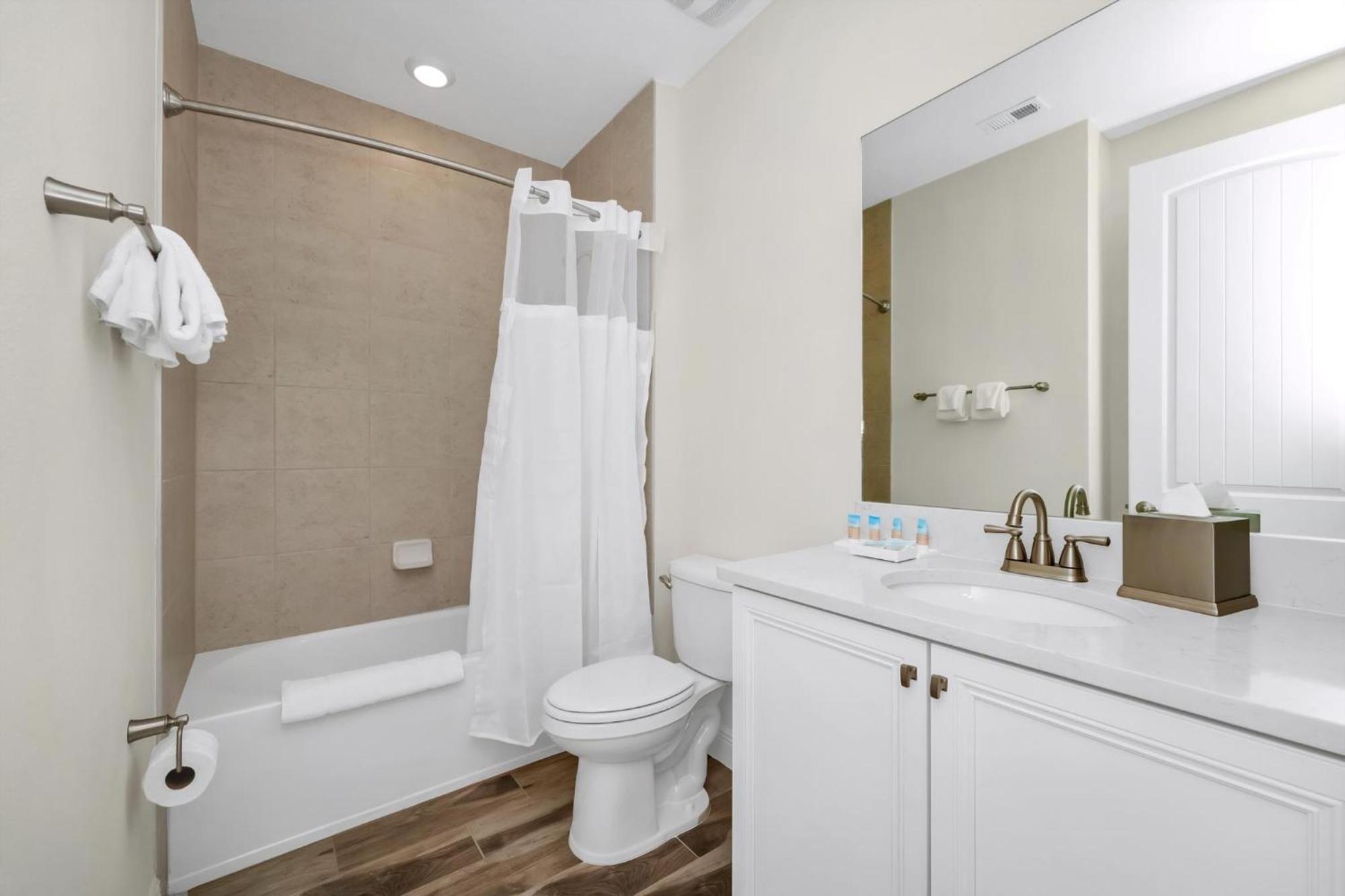 Villa Charming Near With Margaritaville Island H20 Access - 8173su *