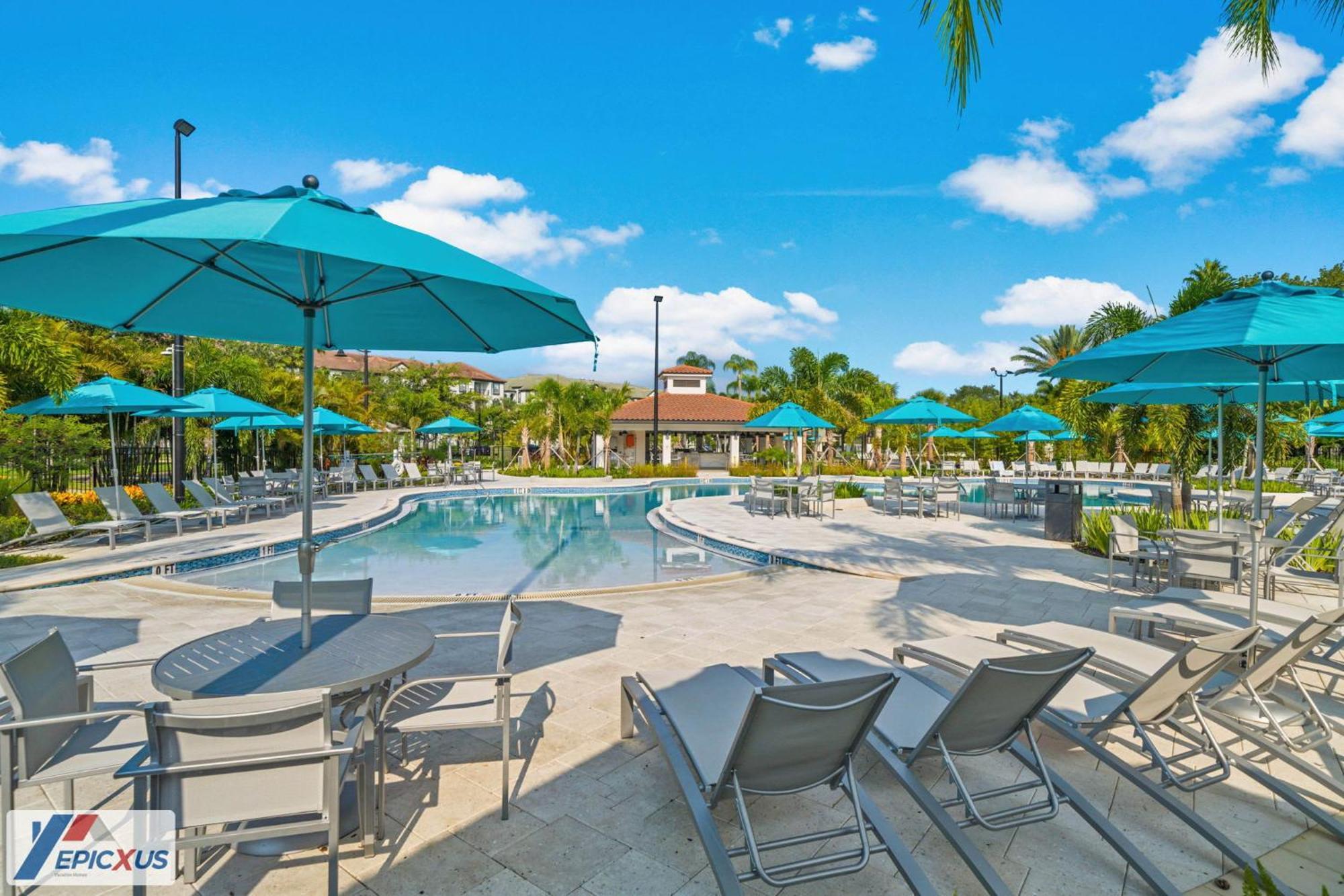 The Epic Madrid Vista Cay