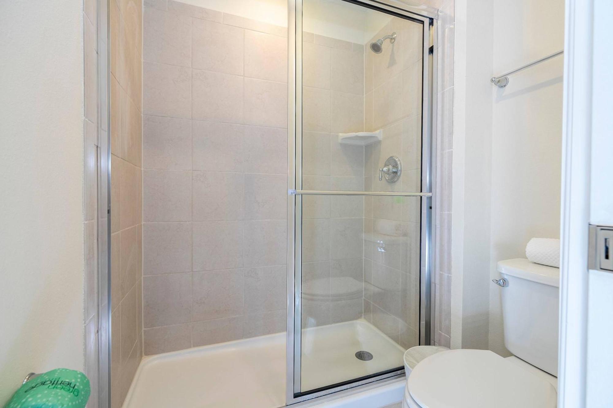 Luxury Private Pool & Themed Close To 1282