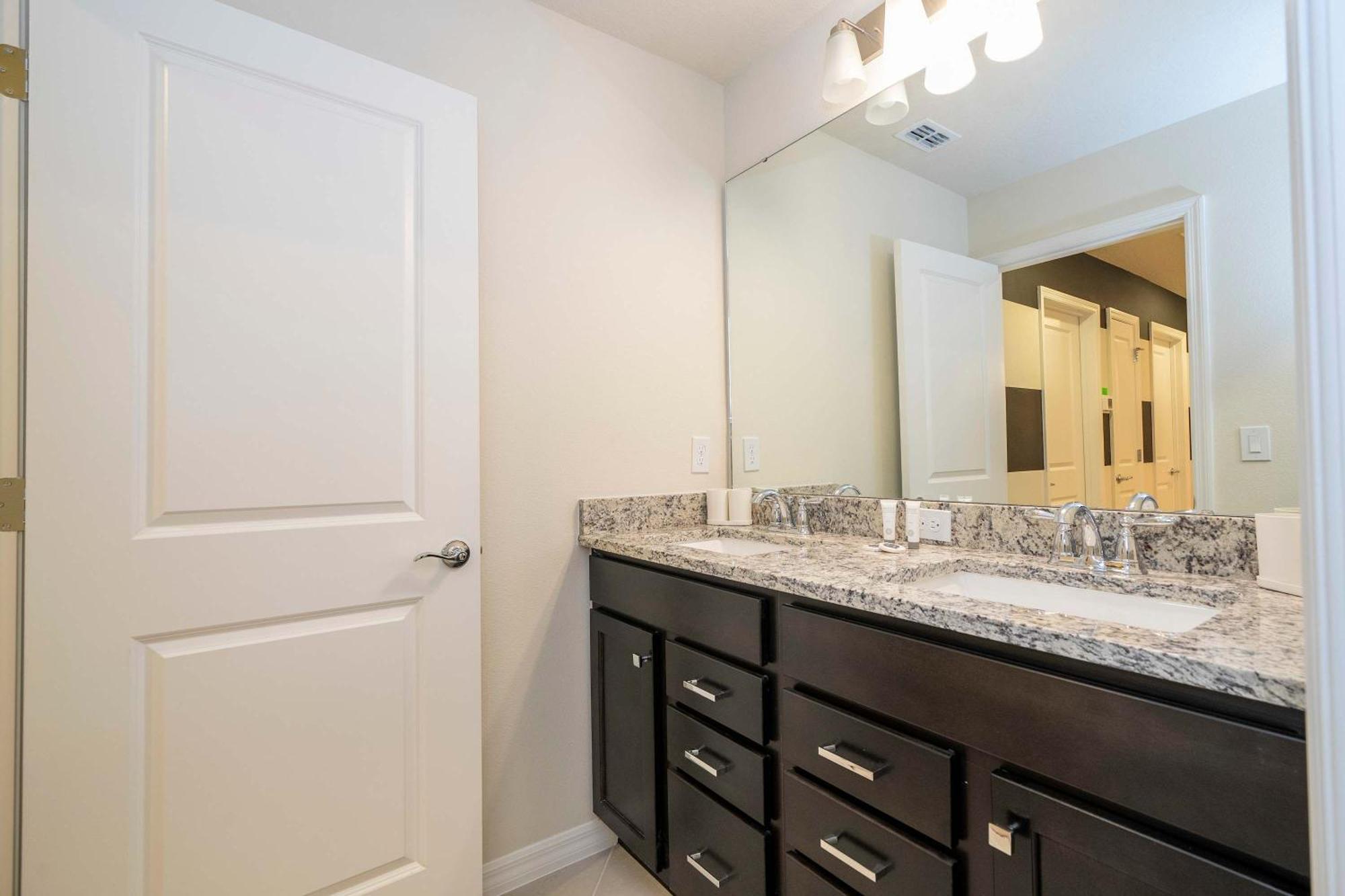 Holiday home Luxury Private Pool & Themed Close To 1282 *