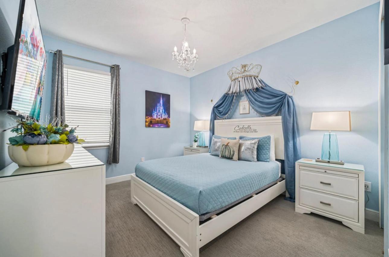 Villa Luxury Encore 11bdr House Minutes To