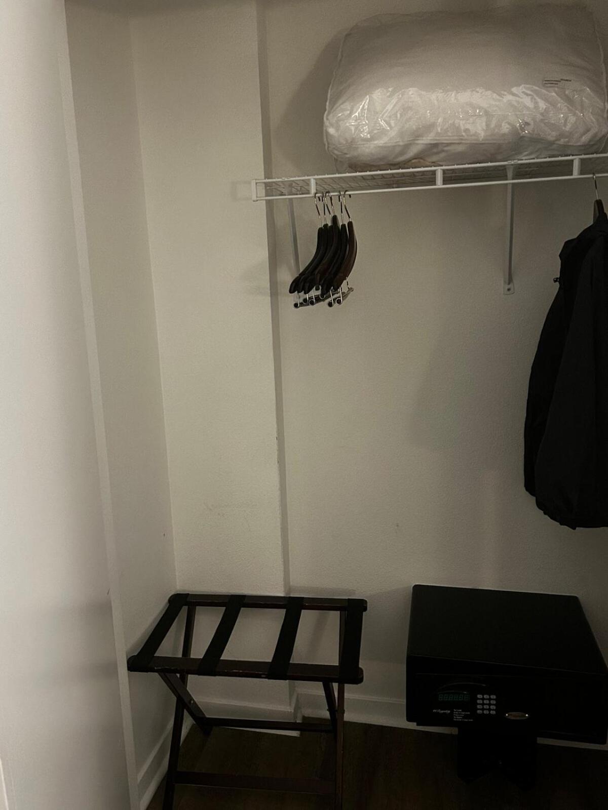 Apartment Stylish 2br Near Parks *