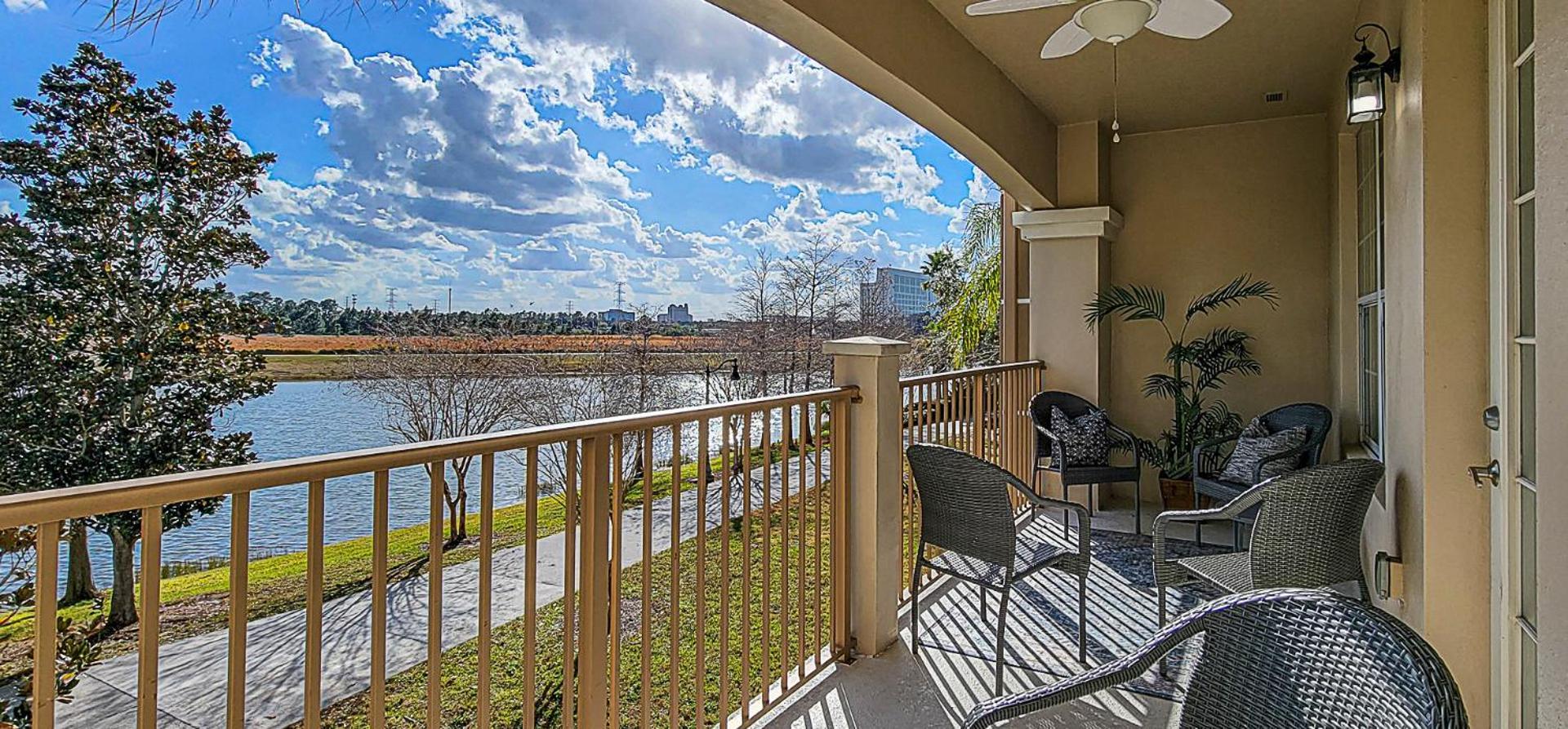 Gorgeous 3 Bed Lakeview, Vista Cay - 1010 Orlando