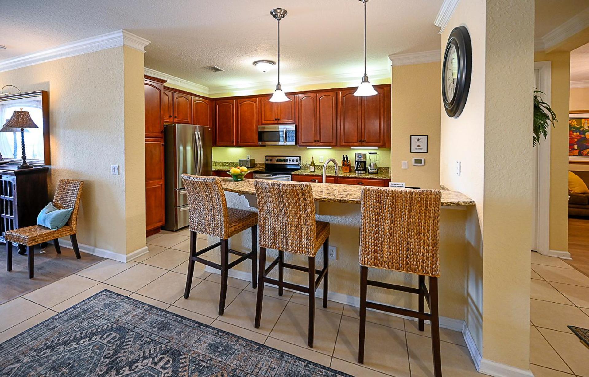 Gorgeous 3 Bed Lakeview, Vista Cay - 1010 * Orlando