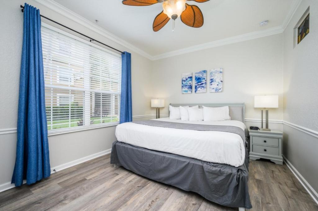 Apartment Epic Universe 4 Bedroom Plus, View Condo, Vista Cay-1008 Orlando