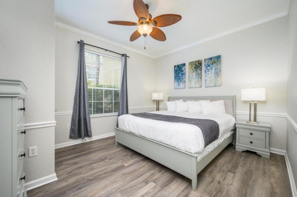 Epic Universe 4 Bedroom Plus, View Condo, Vista Cay-1008 Orlando