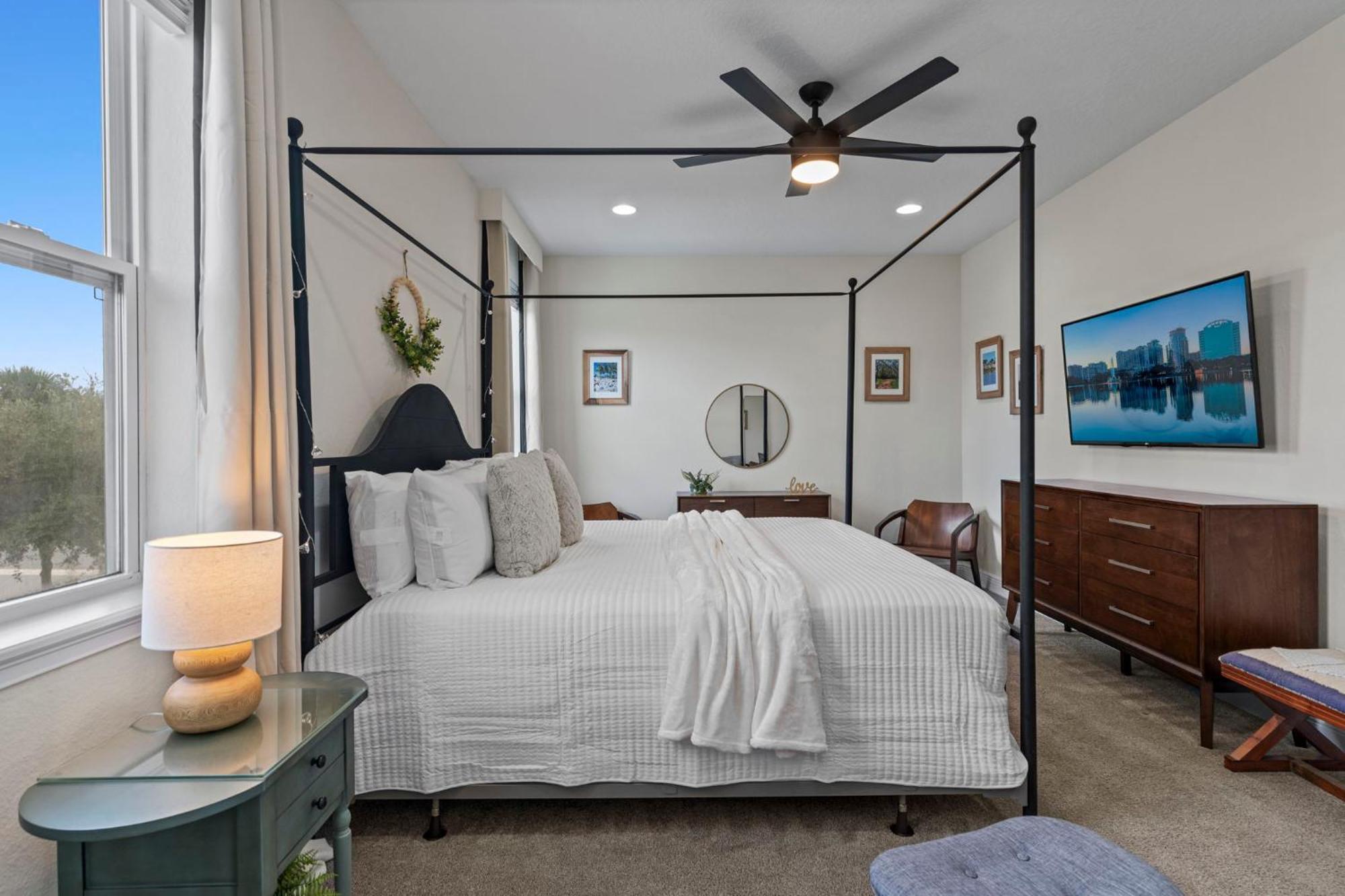 5 Bedrooms- 4,5 Bathrooms- Reunion 7641 Fd