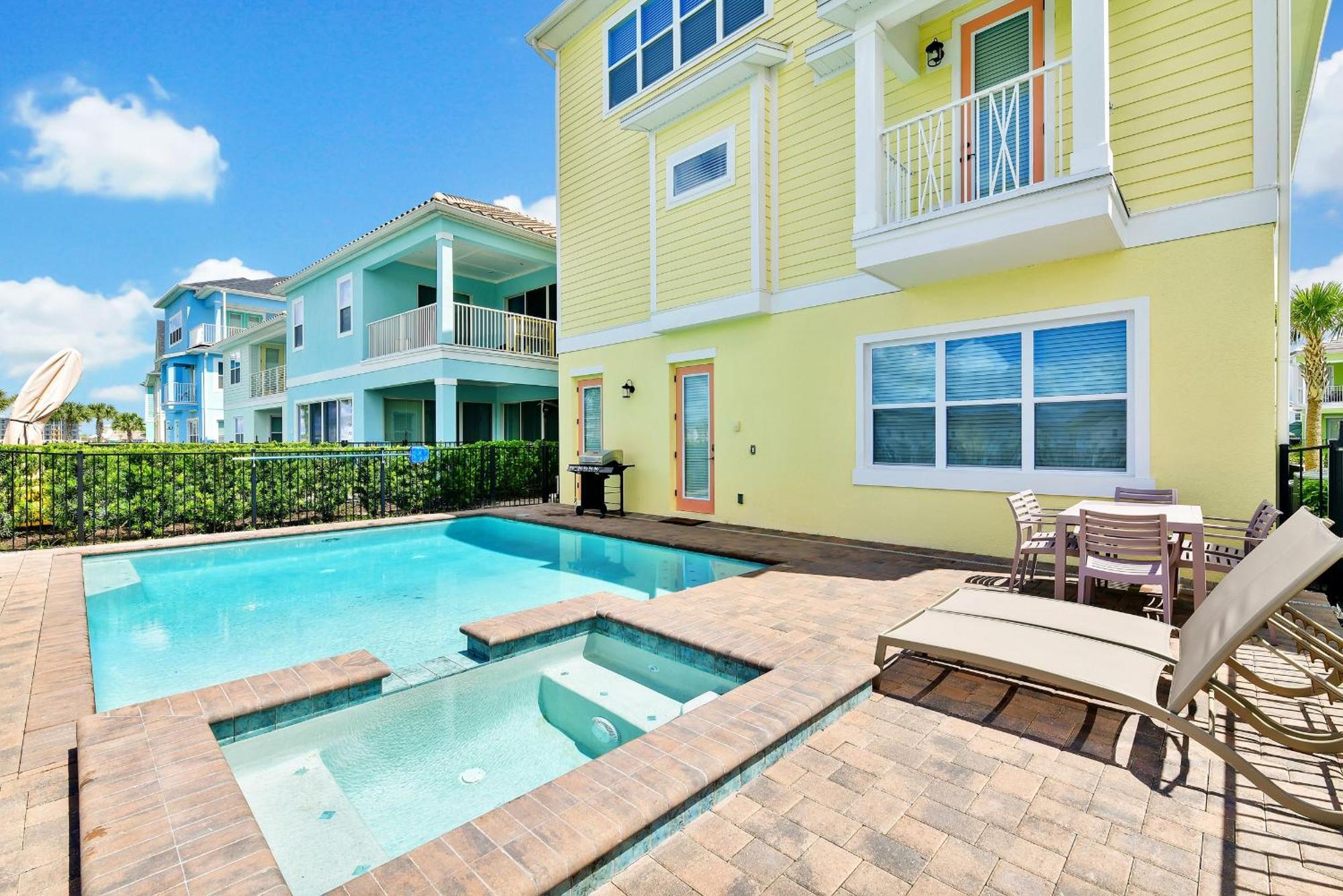 Sunshine With Private Pool Near With Margaritaville Island H20 Access - 8165su Holiday home