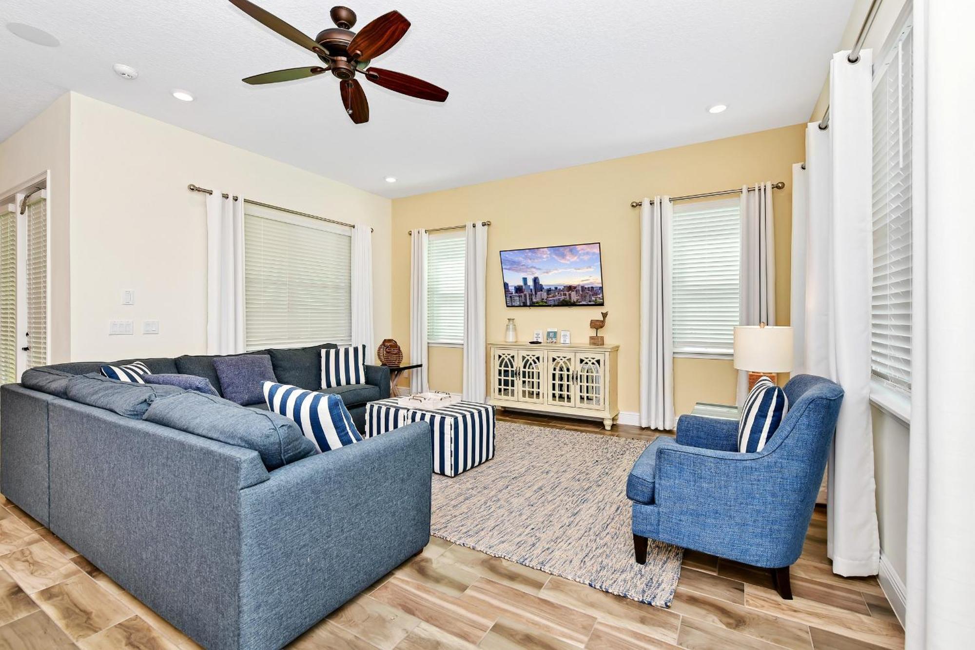 Sunshine With Private Pool Near With Margaritaville Island H20 Access - 8165su *