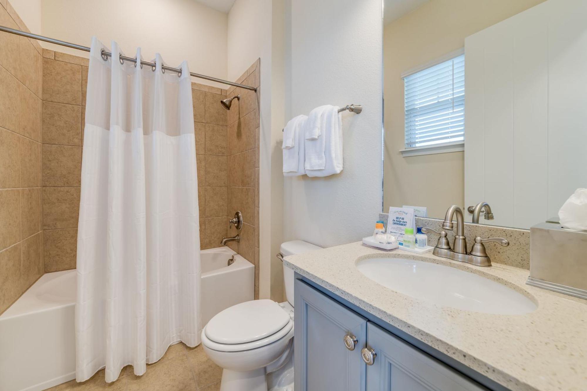 Cozy With Hot Tub Near With Margaritaville Island H2o Access - 8056dr Holiday home Orlando
