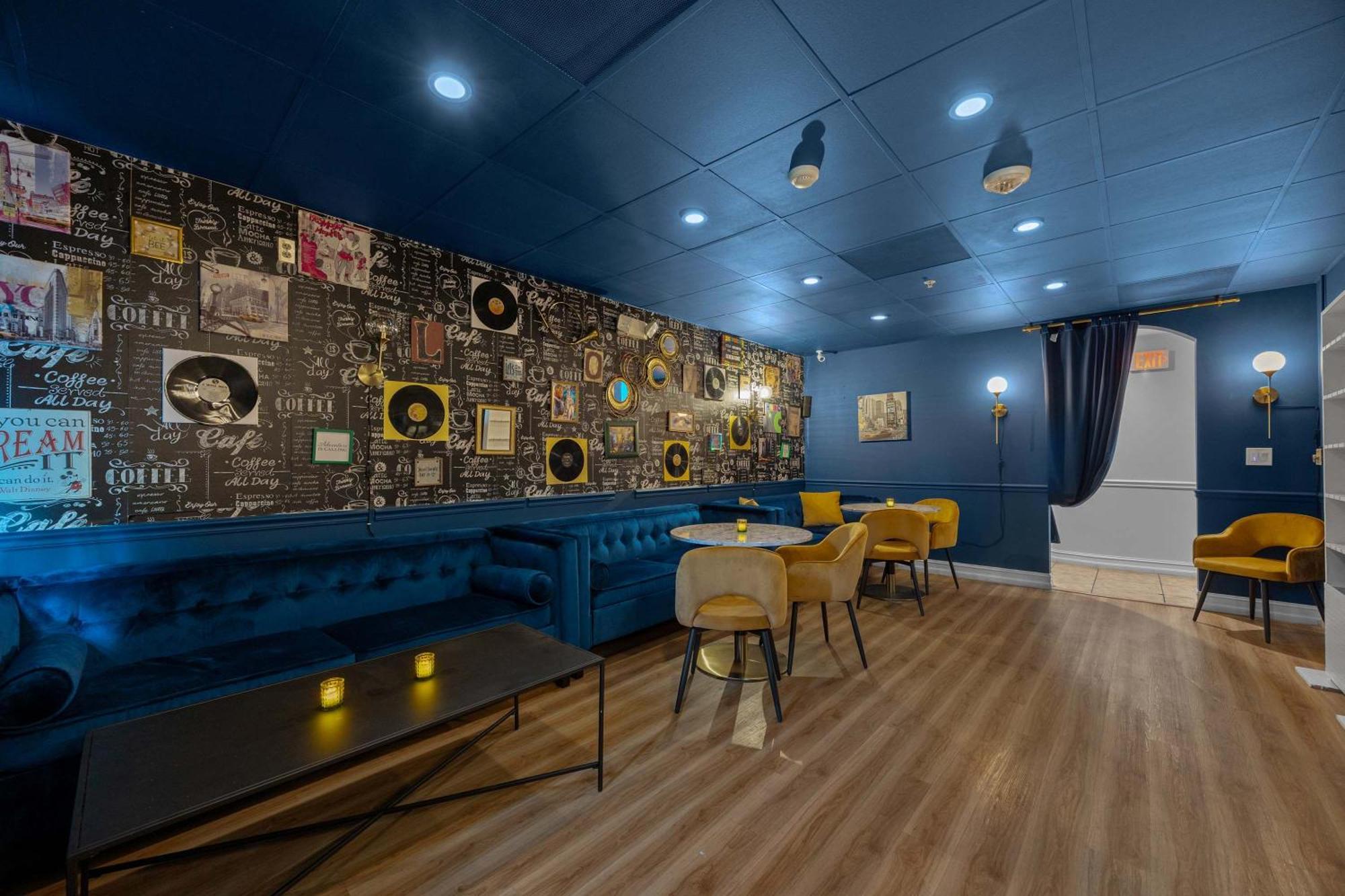 Banana Leaf Villa-vintage Vibes