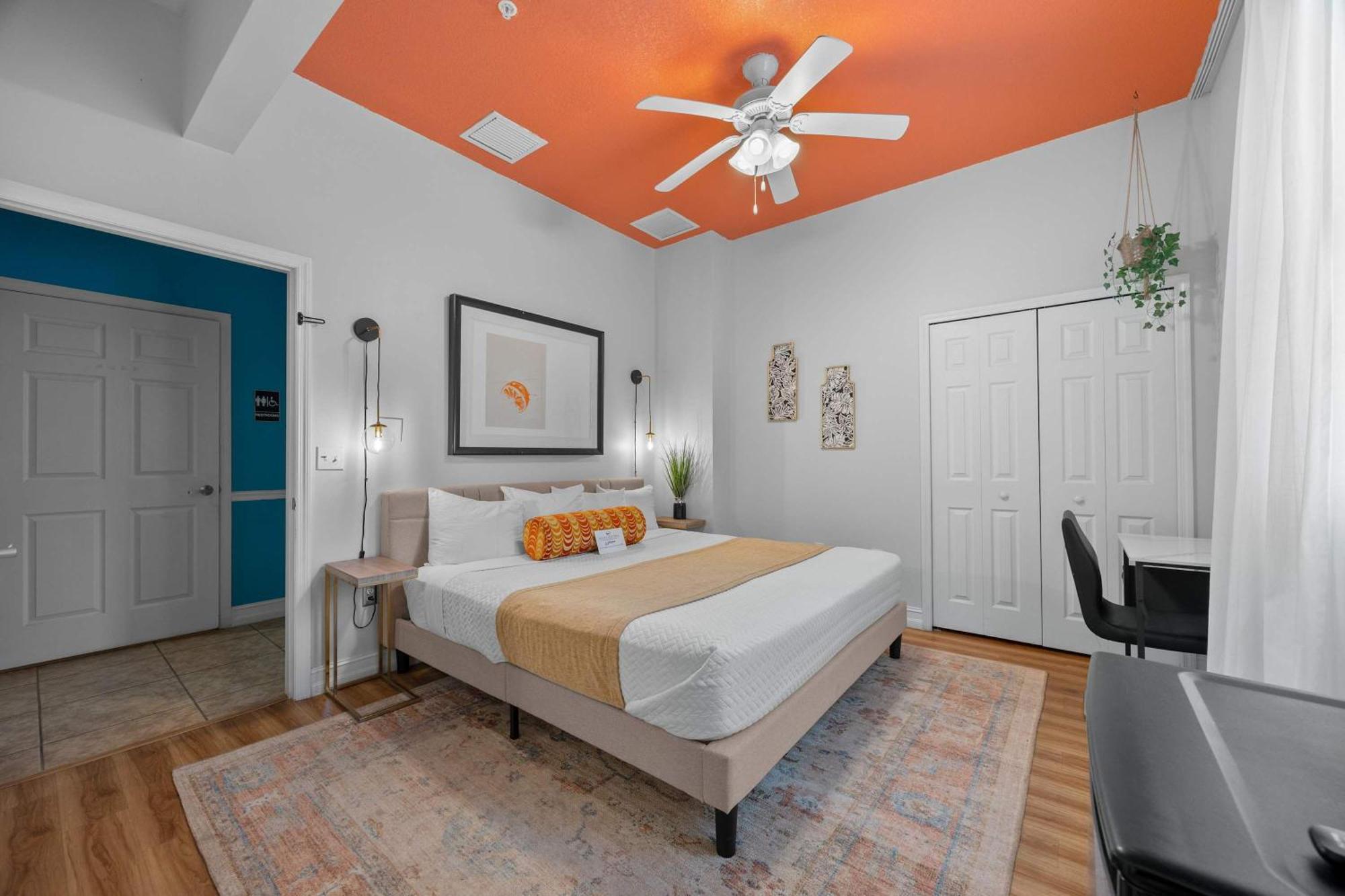 Banana Leaf Villa-vintage Vibes Orlando