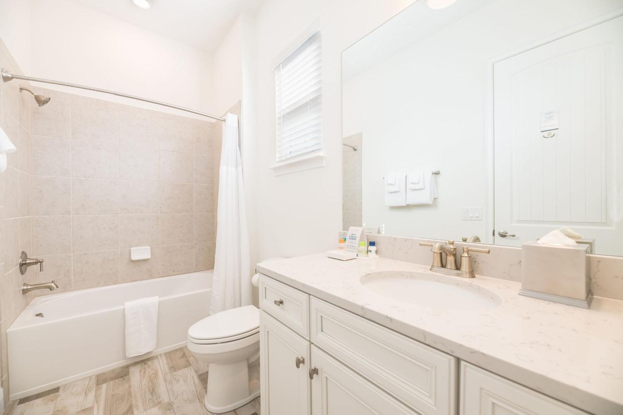 Cozy With Private Pool Near With Margaritaville Island H2o Access - 8041kd Holiday home Orlando