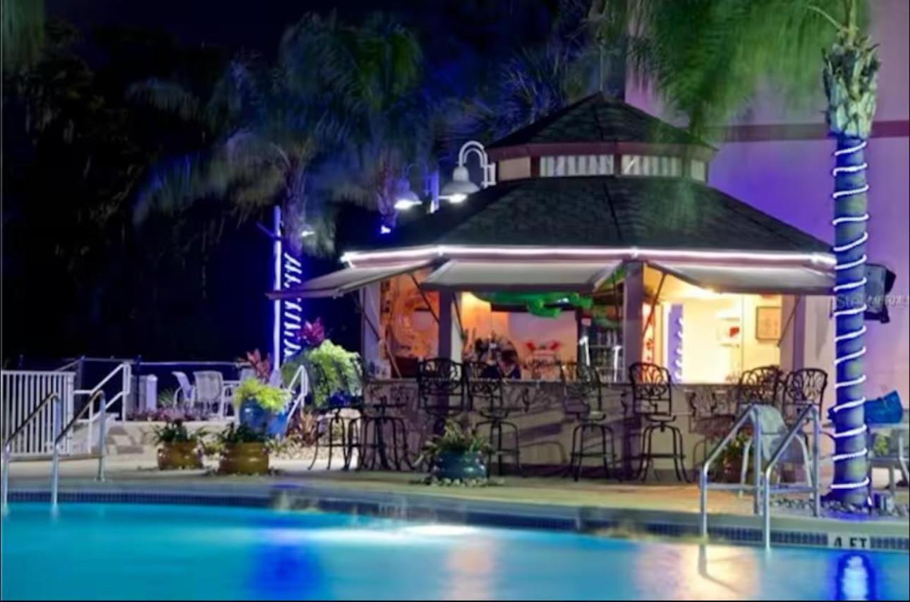 Beautiful Lakefront 5 Minutes From Apartment Orlando