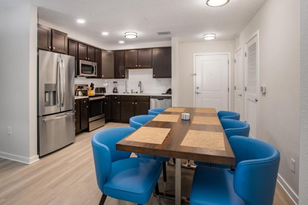 New Modern Vista Cay Reserve - 6006 Apartment