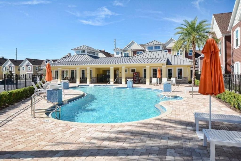 4 Bedrooms-4,5 Bathrooms-summerville 2652ss Orlando