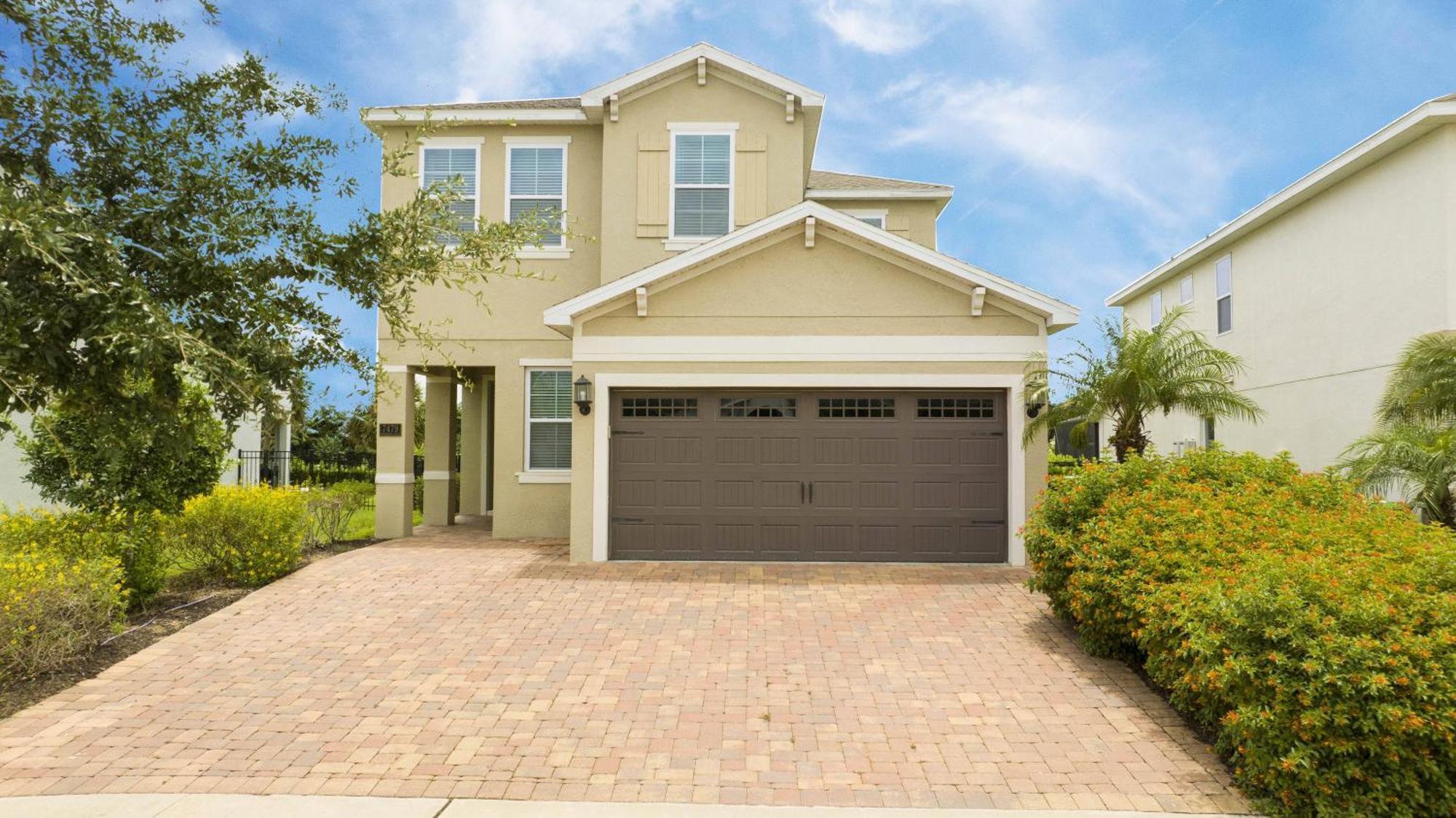 - Encore 1593 Villa Orlando