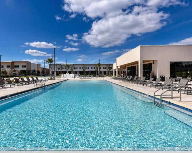 Modern 4bed Townhome In The Heart Of Kissimmee *