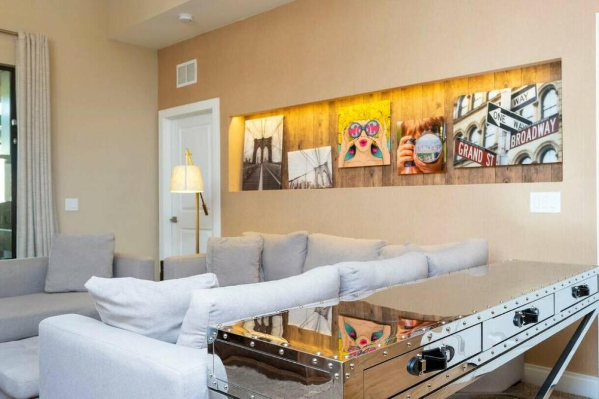 Modern 4bed Townhome In The Heart Of Kissimmee *