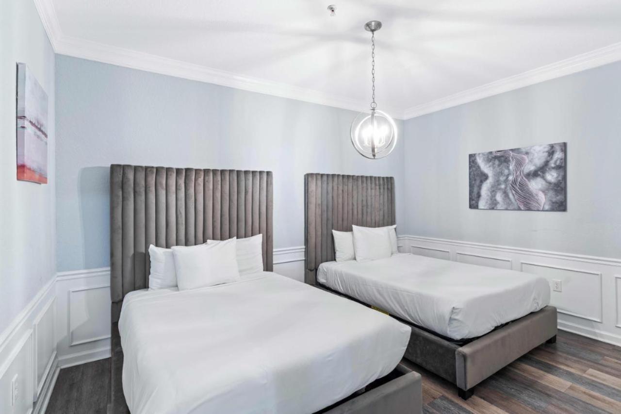 Apartment 4840 A Hidden Gem In The Heart Of - 303