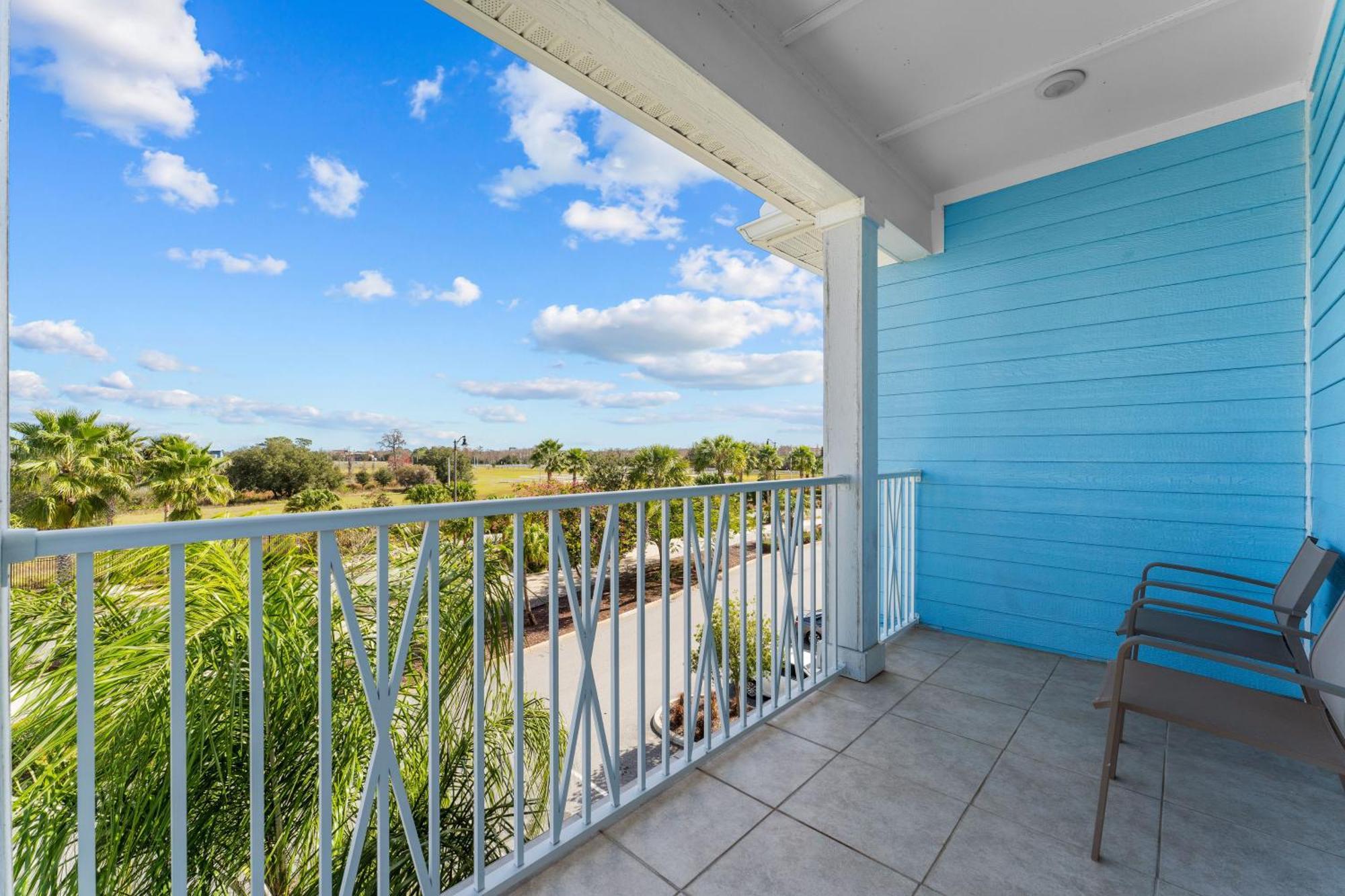 Frankly Fintastic - Happy Days Holiday home