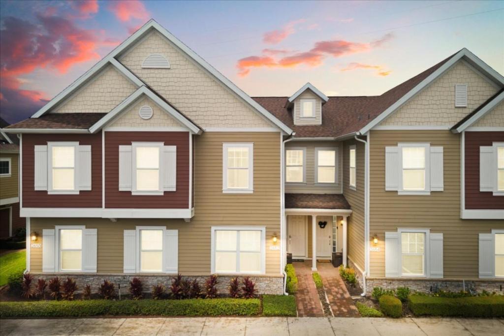 4 Bedrooms-4,5 Bathrooms-summerville 2652ss Holiday home *