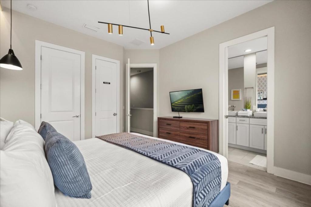 4 Bedrooms-4,5 Bathrooms-summerville 2652ss Holiday home Orlando