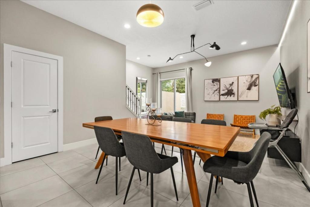 Holiday home 4 Bedrooms-4,5 Bathrooms-summerville 2652ss