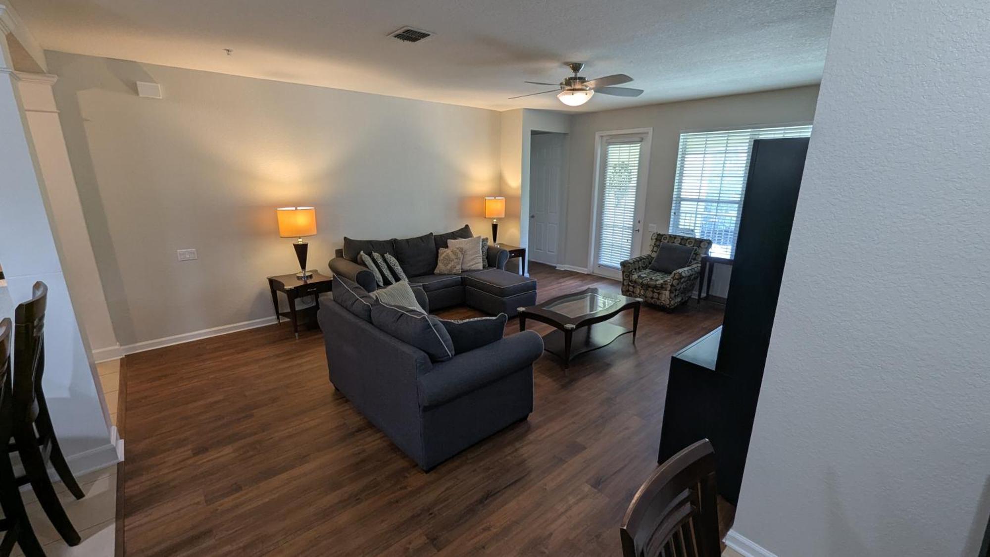 2br Close Convention Center L Epic *