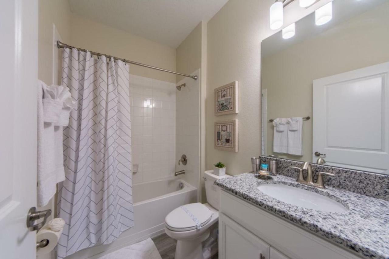Storey - 4811 Kings
