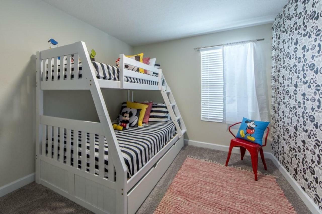 Storey - 4811 Kings * Orlando