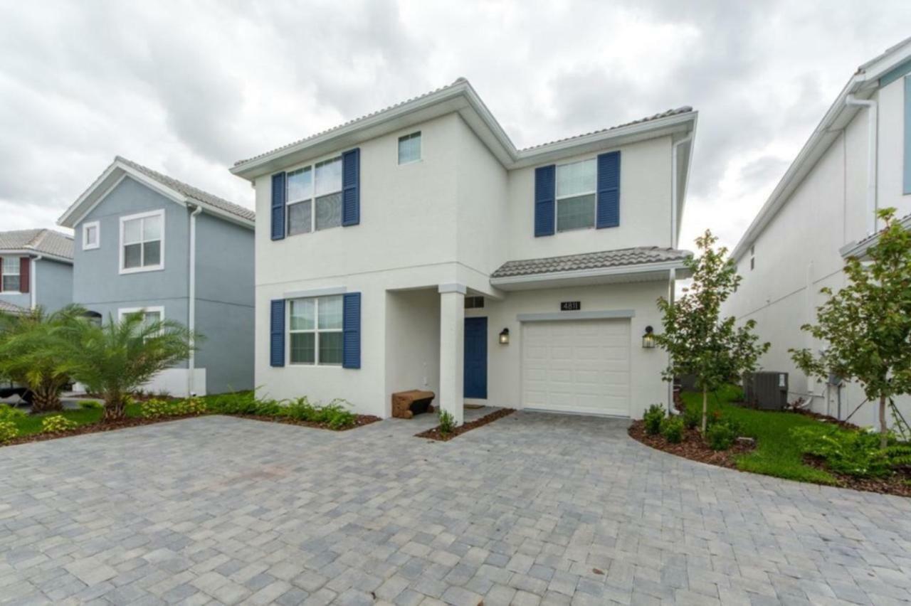 Storey - 4811 Kings *
